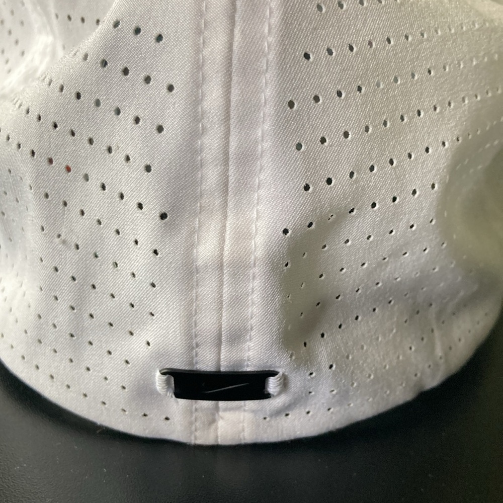 Nike Golf White Cap with Black Logo - Picture 4 of 9